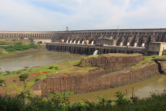 Usina hidrelétrica de Itaipu